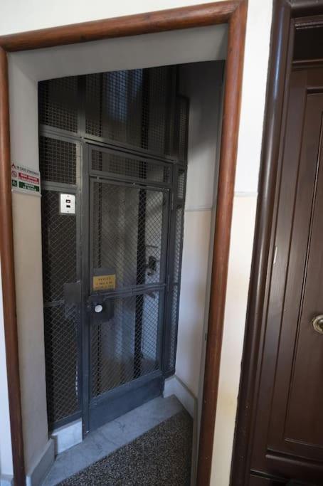 Apartamento Testaccio Luminous And Large